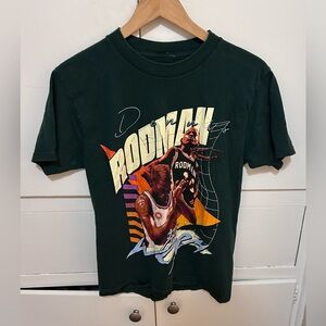 Dennis Rodman men’s size small shirt